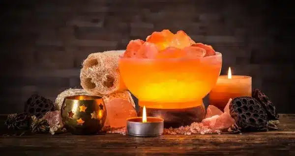rocksaltpns-Himalayan-Salt-Lamp-decorating-and-designing-with-himalayan-pink-salt-lamp-at-home-img1
