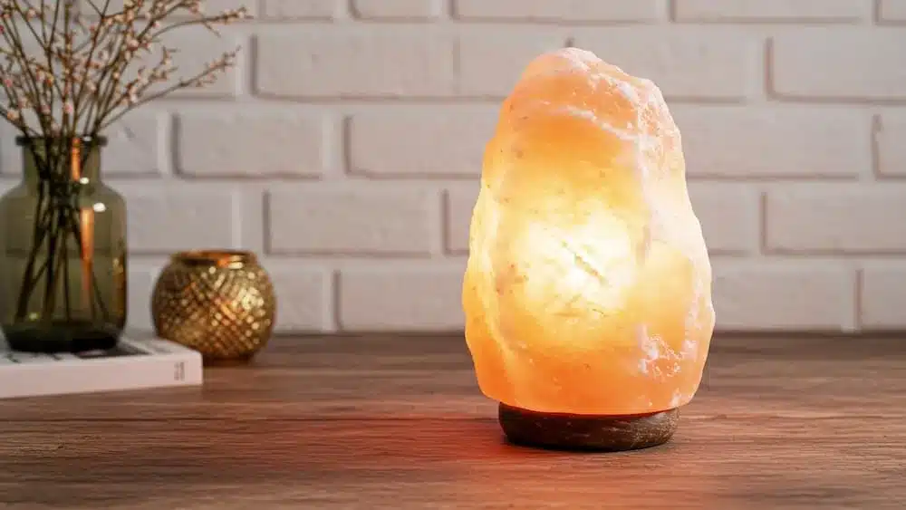 rocksaltpns-Himalayan-Salt-Lamp-exploring-the-advantages-of-himalayan-salt-lamps-the-reasons-behind-their-popularity-in-pakistan-img1