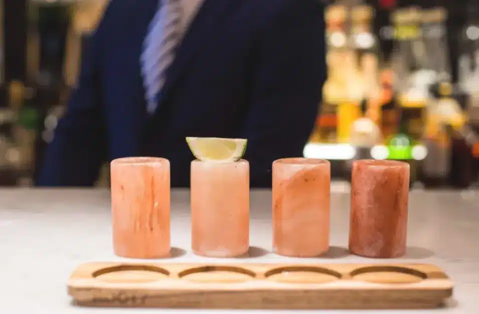 rocksaltpns-Himalayan-Salt-Shot-Glasses-experience-the-magic-of-himalayan-salt-shot-glasses-and-elevate-your-beverage-moments