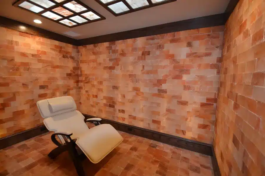rocksaltpns-Salt-Tiles-advantages-of-using-himalayan-salt-tiles-for-your-salt-wall