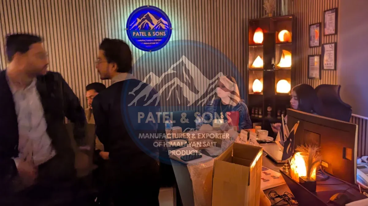 rocksaltpns-pink-salt-office-01